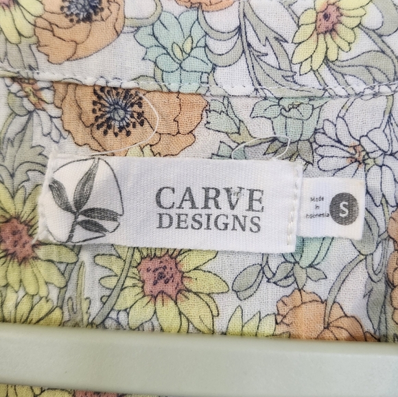 Carve Designs Floral Blouse - Multicolor - Picture 5 of 8